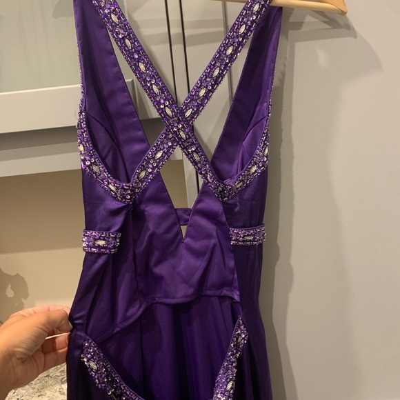 Aviena beaded dress - Picture 4 of 6